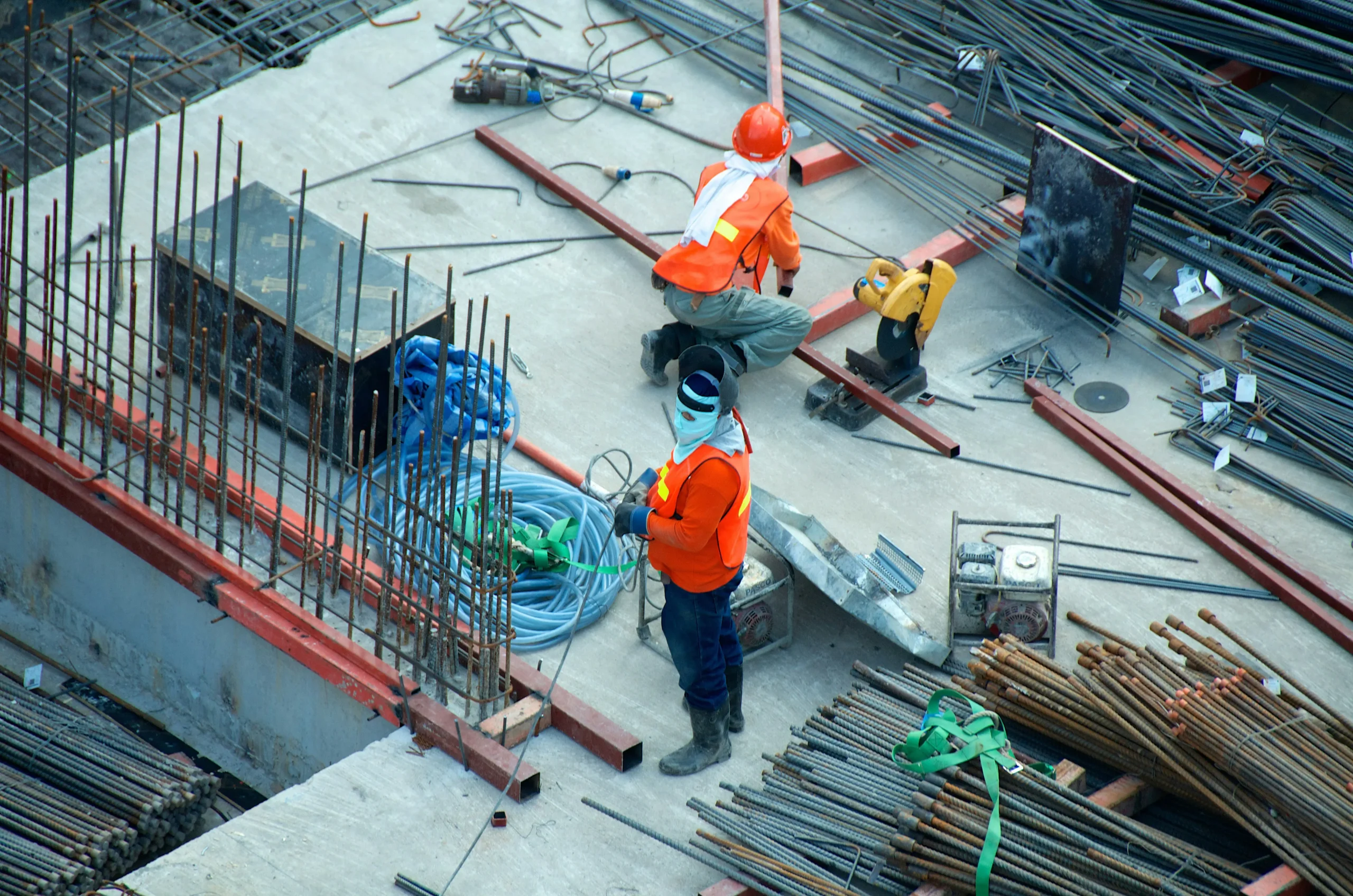 Manufactura y Construcción
